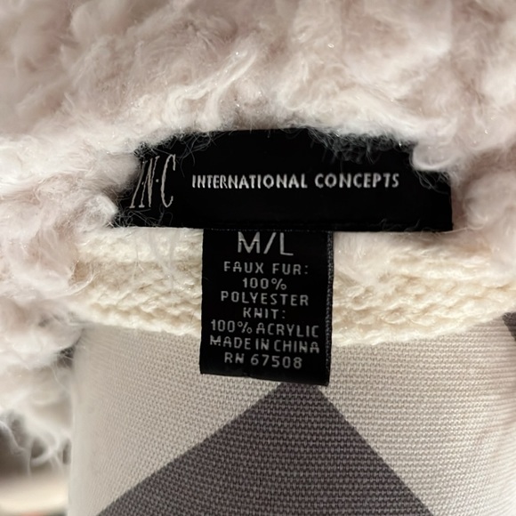 INC International Concepts faux fur sweater open front vest - Picture 5 of 5